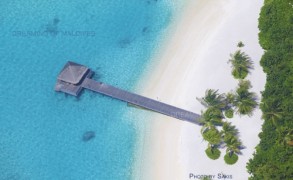 Now closed.Guess the Resort and win a Maldives Wall Calendar 2011 ! ANSWER : NALADHU MALDIVES.