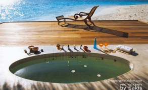 Photo of The Day : Maldives. The Holiday Maker’s Dilemma