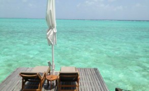 Handsome Rob Lowe is in Maldives ! But Where ? Photo…