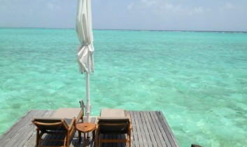 Handsome Rob Lowe is in Maldives ! But Where ? Photo…