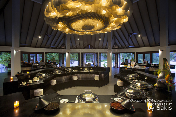 Atmosphere Kanifushi Maldives - All Inclusive Bars and Restaurants | Photo © Sakis Papadopoulos
