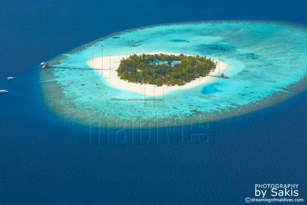 Banyan Tree Vabbinfaru Maldives aerial view