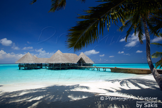 Gili Lankanfushi Maldives - The Over water Bar Restaurant