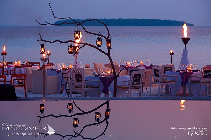 Sunset beach dinner at Anantara Kihavah Maldives