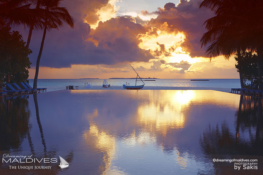Sunset on Iru Fushi resort pool