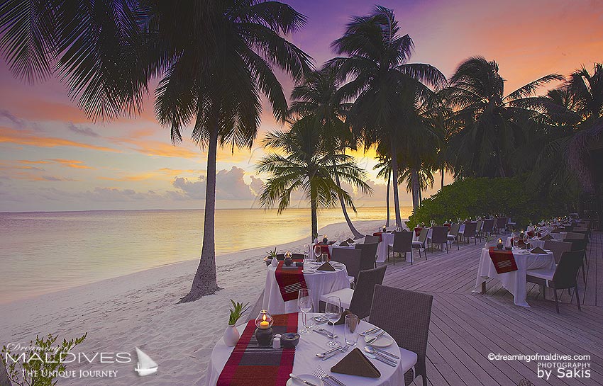 Sunset on Mirihi's restaurant