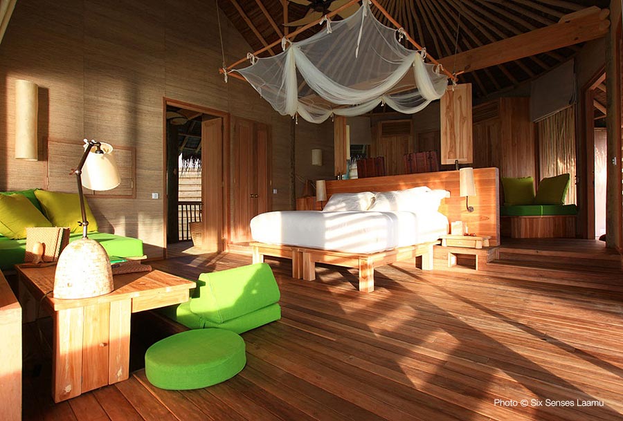 Six Senses Laamu Water Villa - The bedroom