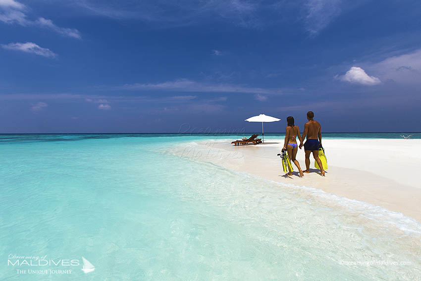 Atmosphere Kanifushi Maldives resort Sandbank 