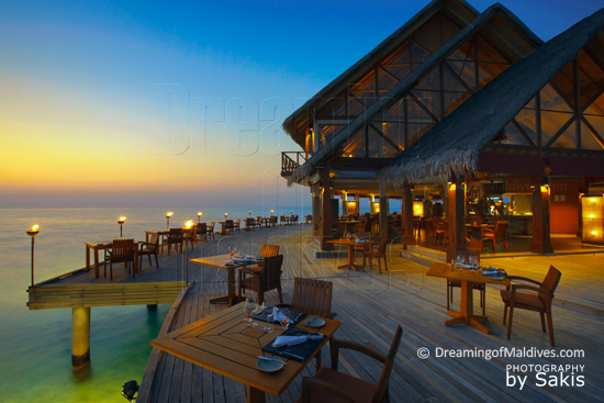 Anantara Dhi Gu Maldives, Le Restaurant principal, Fuddan Anantara Dhi Gu Maldives, Le Restaurant principal, Fuddan