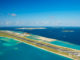 Maldives, aeroport international d'Hulhule .Vue sur la piste