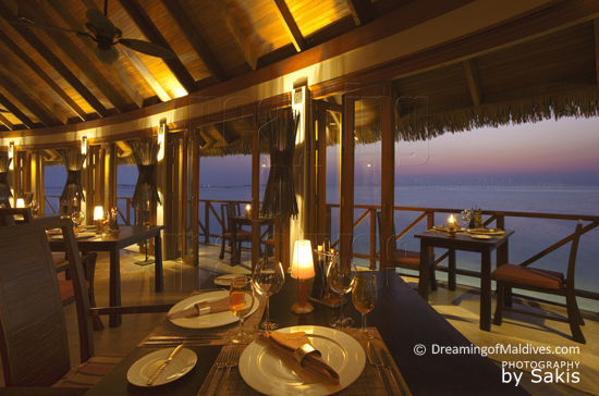 Anantara Dhigu Maldives, la vue depuis terrazzo, le Restaurant Trattoria Anantara Dhigu Maldives, la vue depuis terrazzo, le Restaurant Trattoria