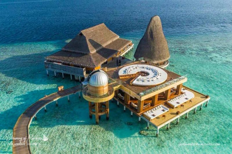10 lieux extraordinaires Maldives Observatoire astronomique sur pilotis à Anantara Kihavah Maldives