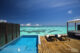 La terrasse des villas sur pilotis côté lagon hôtel w maldives
