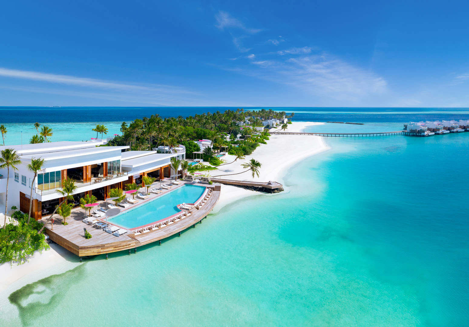 Jumeirah Maldives Olhahali Island 
nominé pour le TOP 10 des Meilleurs Hôtels des Maldives 2023