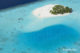 Photo aérienne des Maldives - Petite ile deserte