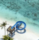 Le toboggan géant sur la plage de l'hôtel Oblu sangeli Maldives