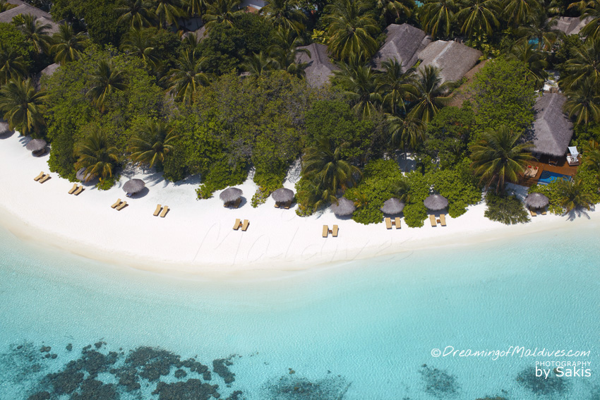 Baros Maldives Photo aérienne des Villas sur la Plage