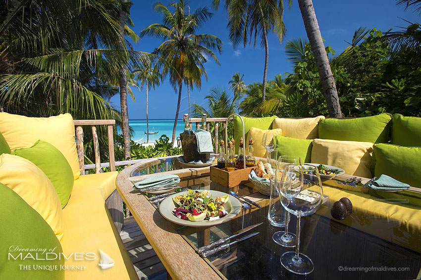 Gili Lankanfushi Maldives La table 360 perchée dans les cocotiers