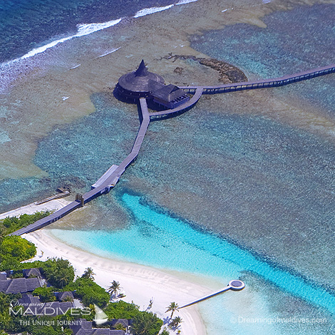 Naladhu Maldives moments favoris Manger au restaurant Thai au milieu du lagon