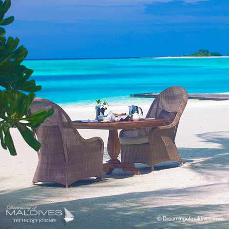 Naladhu Maldives moments favoris Prendre son petit-déjeuner sur la plage
