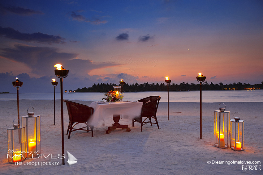 Naladhu Maldives Diner Romantique sur la plage