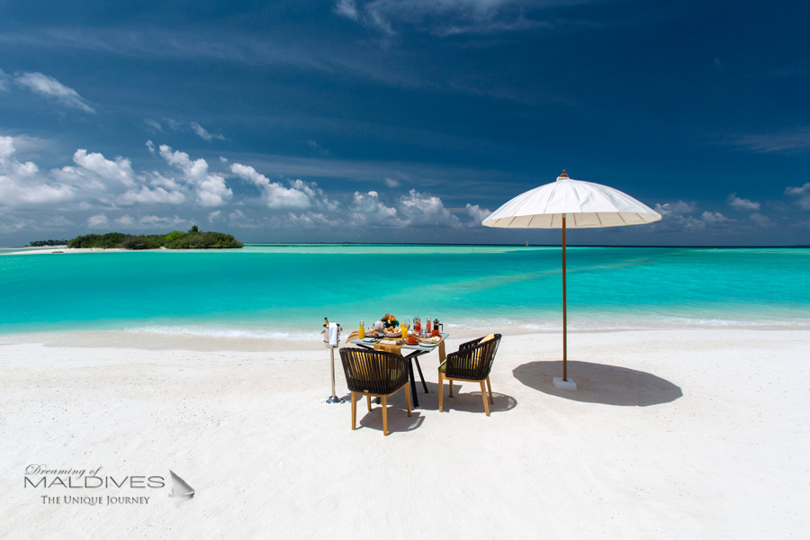 OZEN at Maadhoo Maldives Déjeuner sur la plage