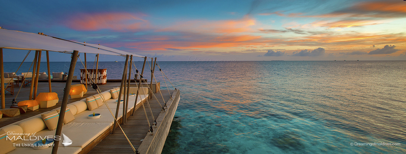 W Maldives Traditions. Bar