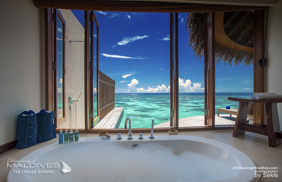Hôtel W Maldives Salle de Bain avec Vue de la Suite Extreme WOW Ocean Haven