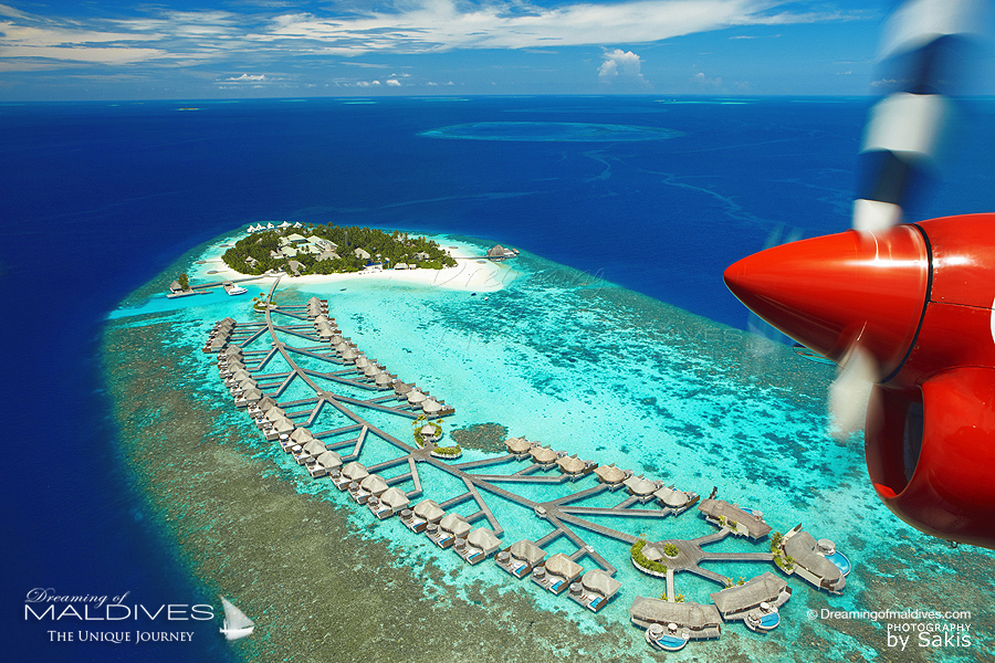 Hôtel W Maldives Arrivée en Hydravion sur l'Ile