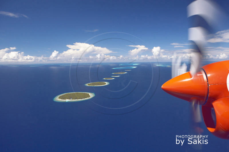 Photo aérienne des Maldives Chapelet d'Iles vues du ciel