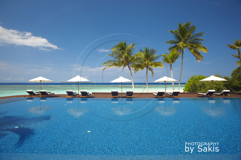 Maldives piscine de l'Ile Hotel du Zitahli Kuda-Funafaru