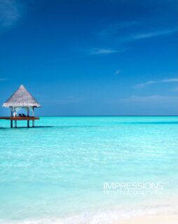 Escape reality for a while….
📷 @impressionsphotobysakis  #luxuryhotel #luxurytravel #beachlife #islandlife #wanderlust