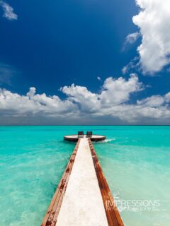 Exactly where I’m supposed to be…
📷 @impressionsphotobysakis  #luxurytravel #luxuryhotel #beachlife #travelinspiration #travelgoals