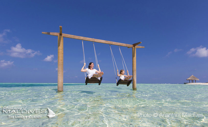 Maldives lieu de Rêve La Balançoire Dans le Lagon à Anantara Dhigu
