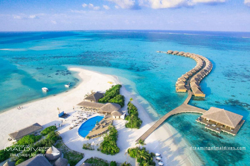 photo aérienne hôtels des iles maldives