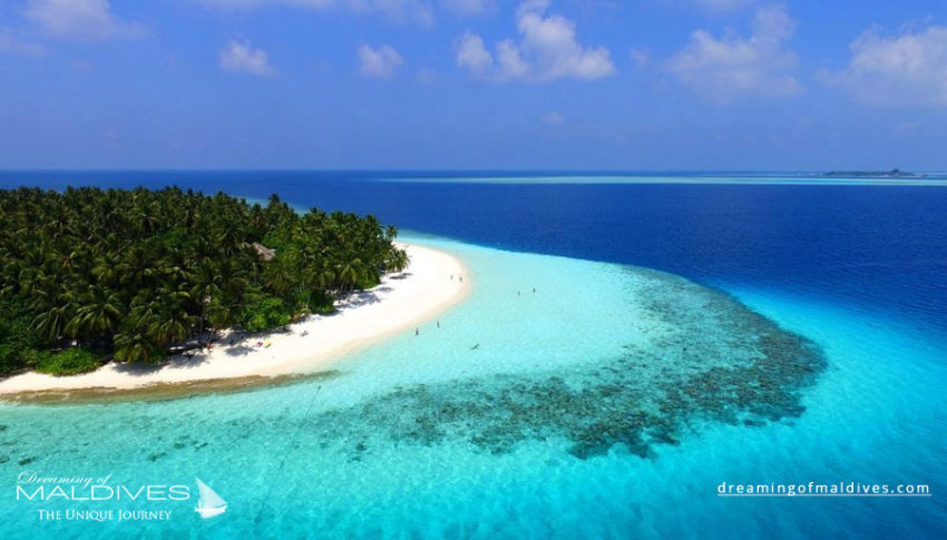 photo aérienne hôtels des îles Maldives