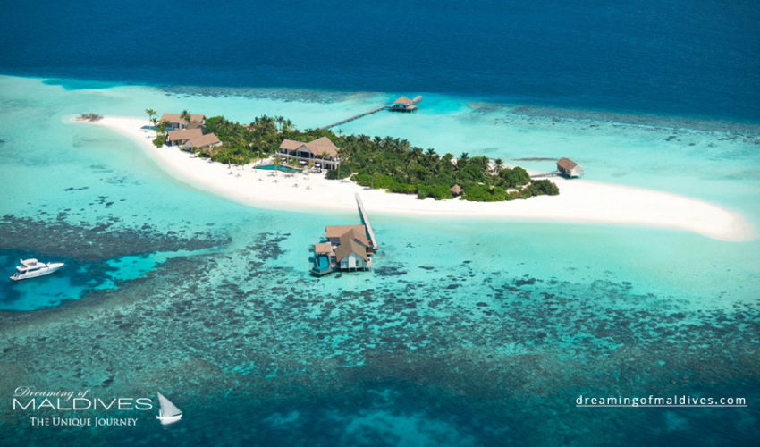 photo aérienne hôtels des îles maldives