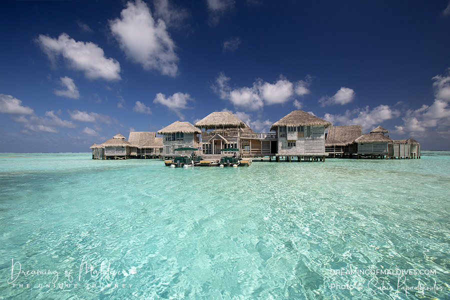 La Private Reserve 2 bateaux personnels amarrés à la jetée de la villa.