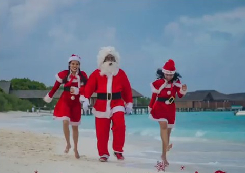 Le Père Noël arrive à Hideaway Maldives pour Noël