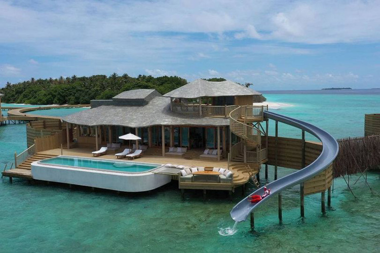 Le père Noel aux Maldives à Soneva Fushi