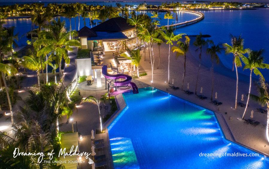 Le Toboggan de la Piscine de L'hôtel Hard Rock Maldives