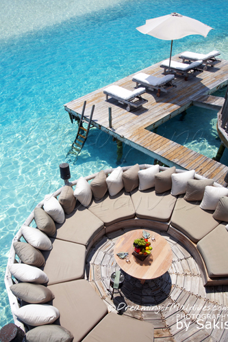 gili lankanfushi Maldives private reserve incroyable villa sur pilotis