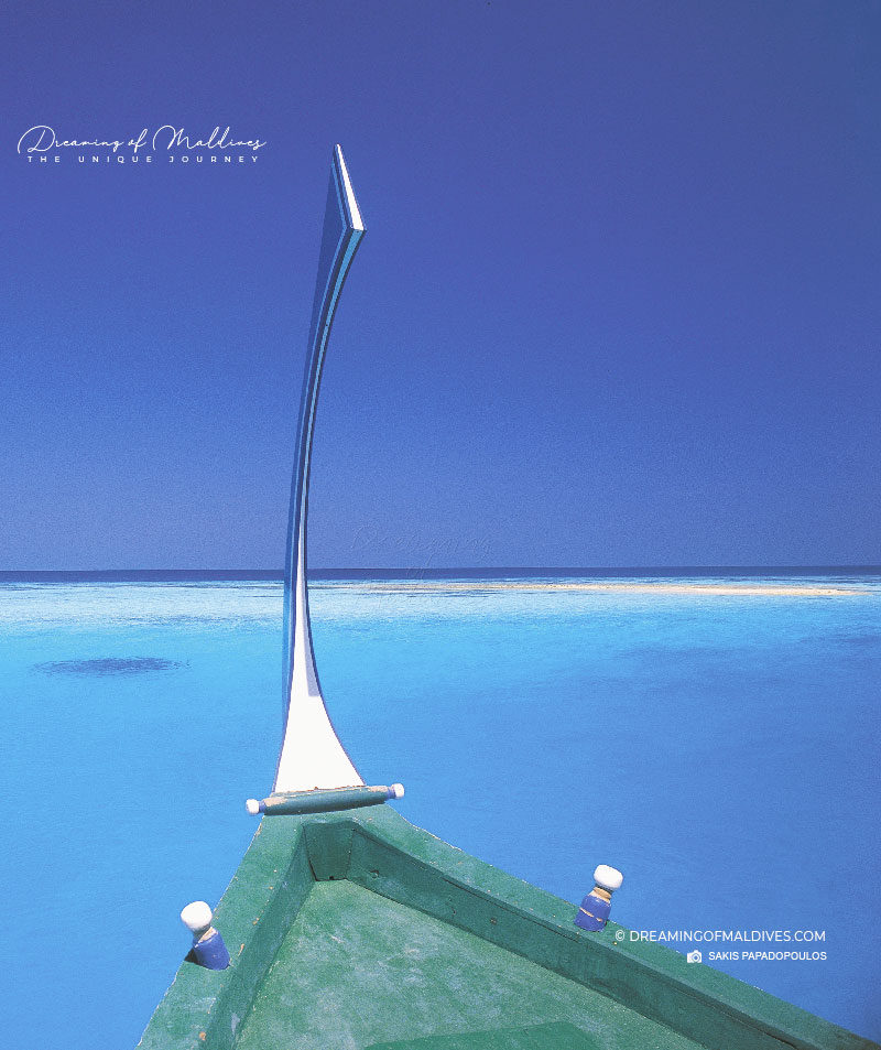 la proue d'un dhoni traditionnel des Maldives. Un accessoire élégant et vital