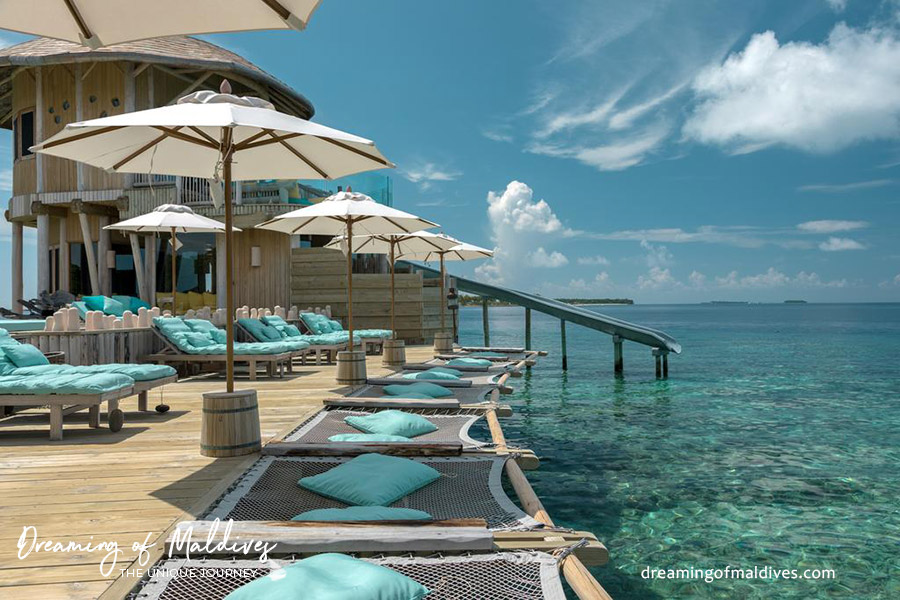le restaurant bar Out-of-the-Blue Soneva Fushi