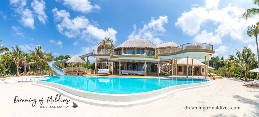 La Villa sur plage à 3 chambres avec toboggan de l'hôtel Soneva Jani Hôtel avec toboggans maldives