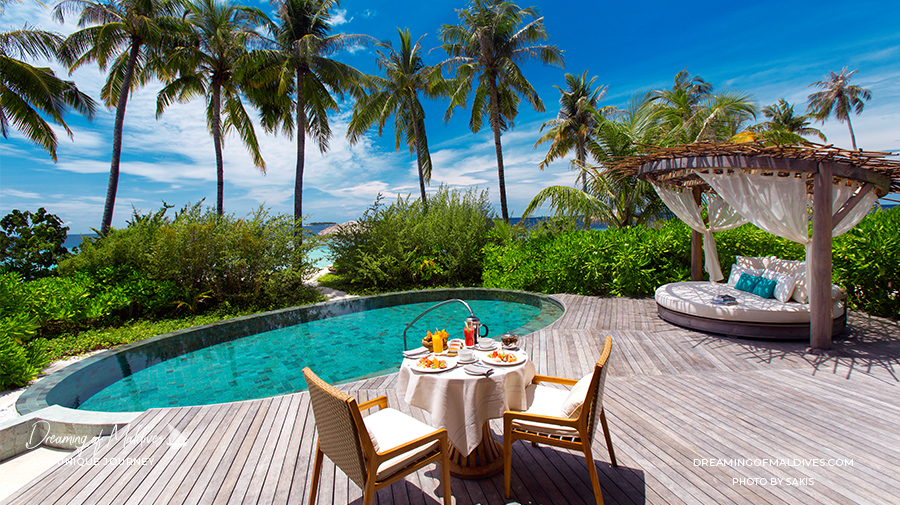 Les plus belles villas sur plage aux Maldives . La Villa Sur Plage avec piscine à Milaidhoo / Beach Pool Villa