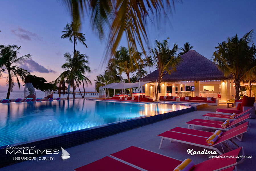 Kandima Maldives Breeze Bar