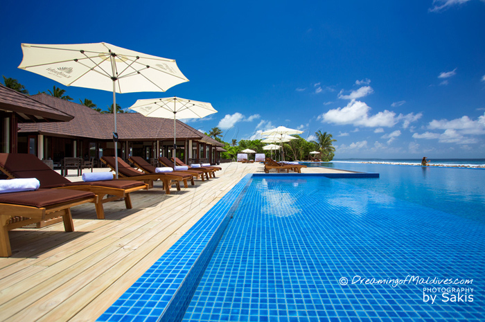 Atmosphere Kanifushi Maldives - The Resort Pool with open Views on the Ocean Atmosphere Kanifushi Maldives - The Resort Pool with open Views on the Ocean