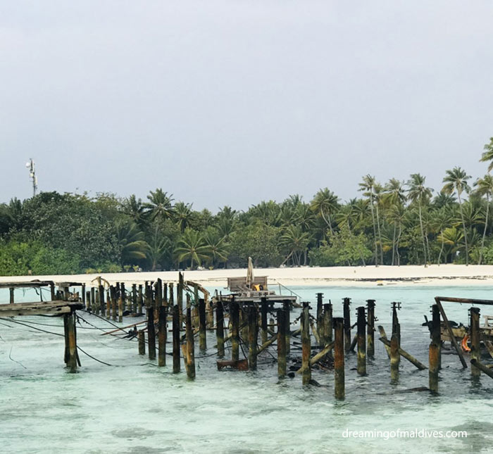 What is left from the Villas and jetty afer the fire. Gili Lankanfushi.
