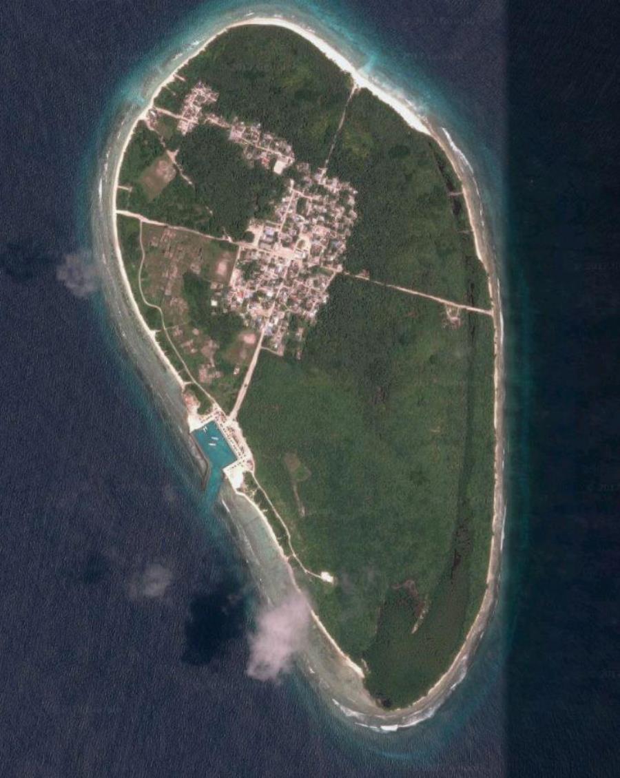 Kumundhoo island. Haa Dhaalu Atoll
home to ruins of Maldives pre-Buddhist era